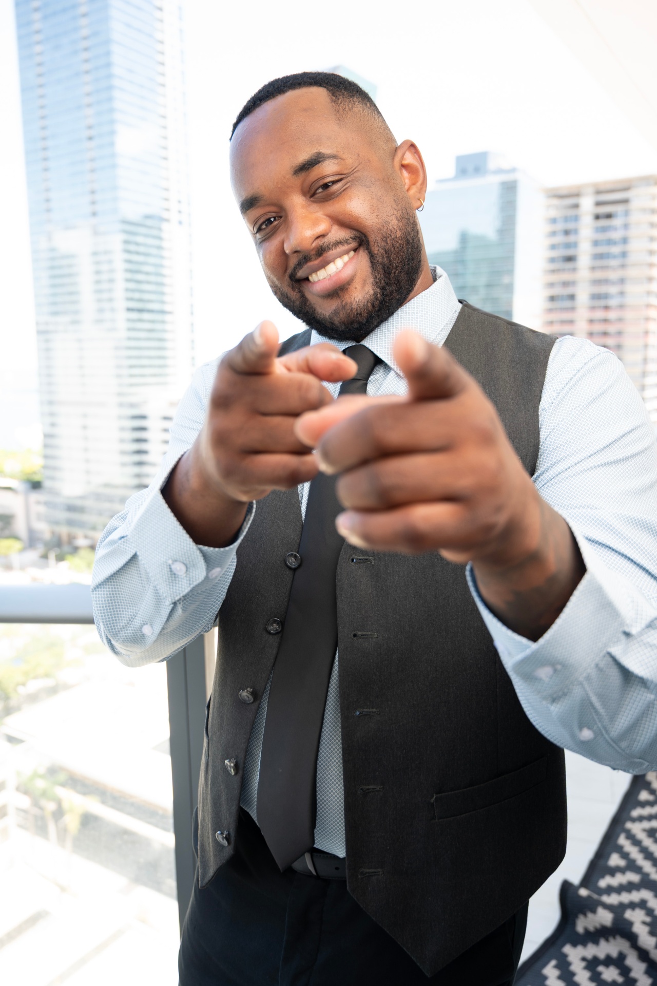 LaraClips Luxury Grooming | Modern Speakeasy Barbershop Miami